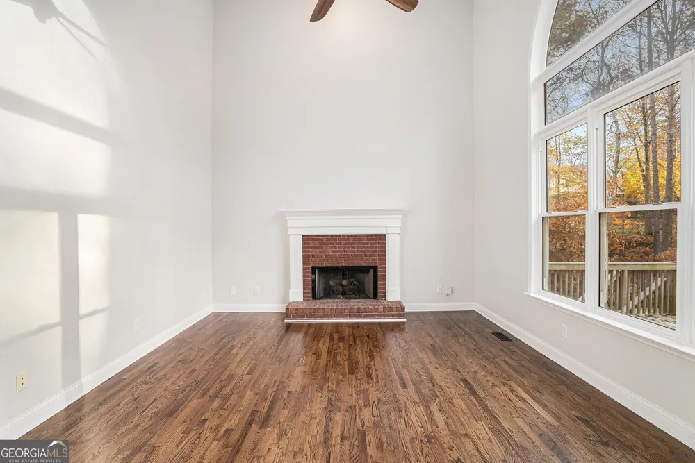523 Sycamore PT Woodstock, GA 30189