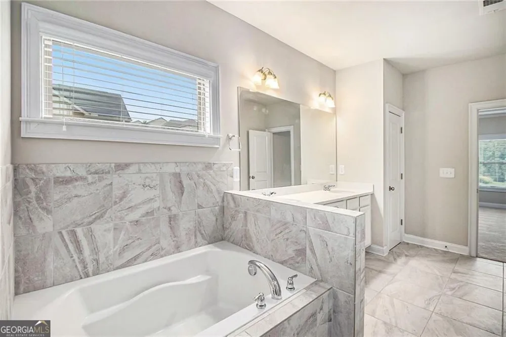283 Hickory Pointe DR Acworth, GA 30101