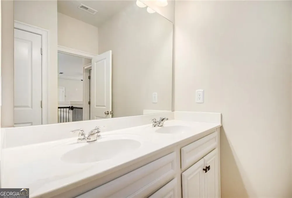 283 Hickory Pointe DR Acworth, GA 30101