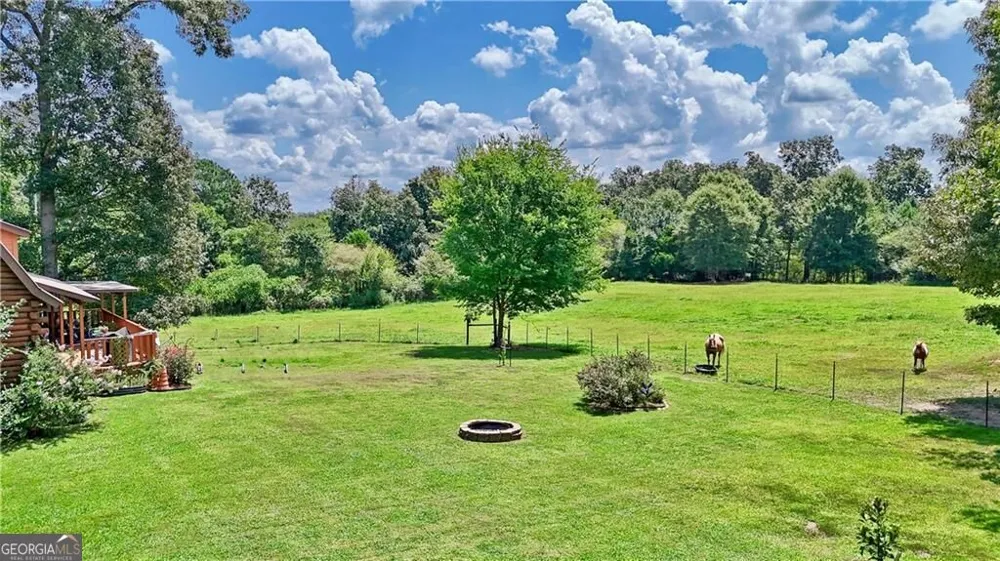 527 Beason RD SE Calhoun, GA 30701
