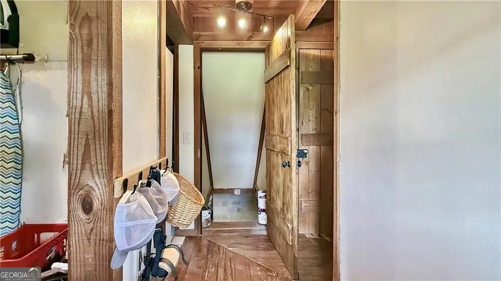 527 Beason RD SE Calhoun, GA 30701