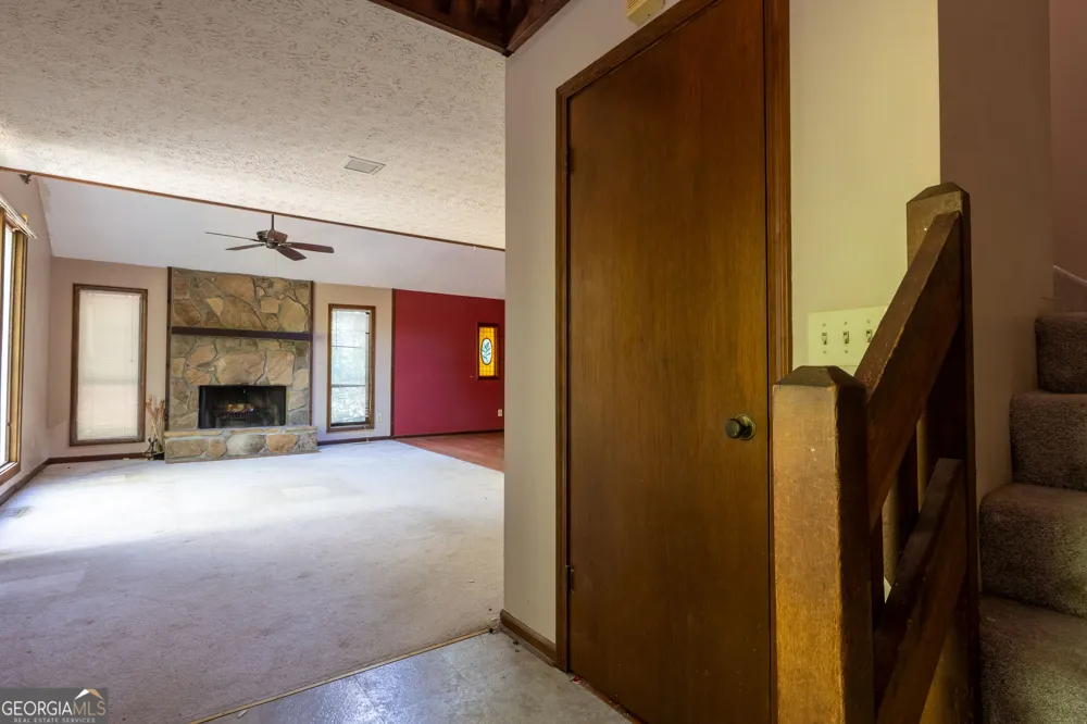 1100 Pine Grove Pointe DR Roswell, GA 30075
