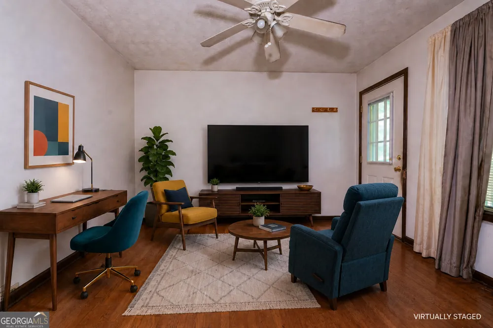1100 Pine Grove Pointe DR Roswell, GA 30075