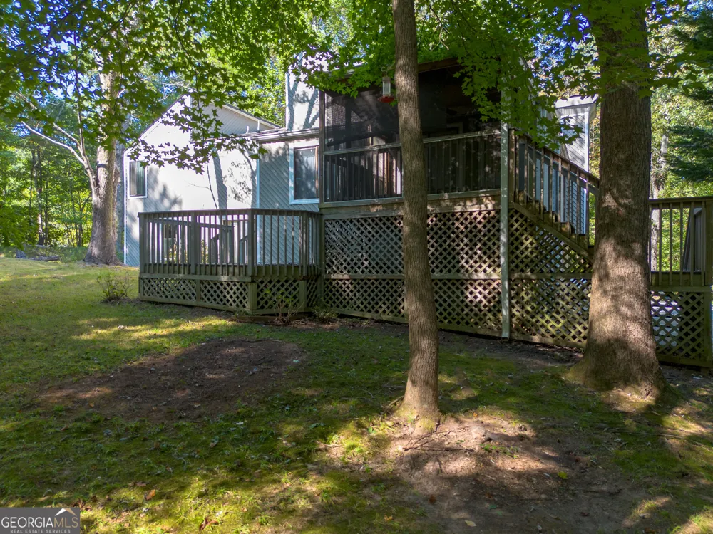 1100 Pine Grove Pointe DR Roswell, GA 30075
