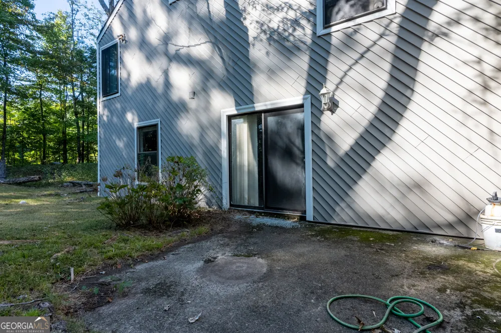 1100 Pine Grove Pointe DR Roswell, GA 30075