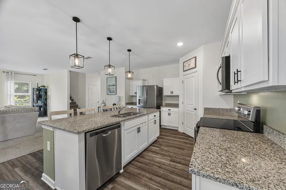 241 Knightsbridge LN Winder, GA 30680