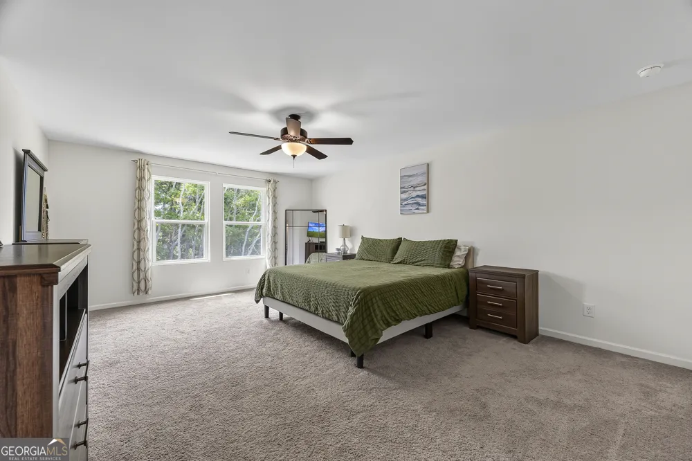 241 Knightsbridge LN Winder, GA 30680