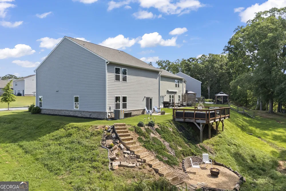 241 Knightsbridge LN Winder, GA 30680