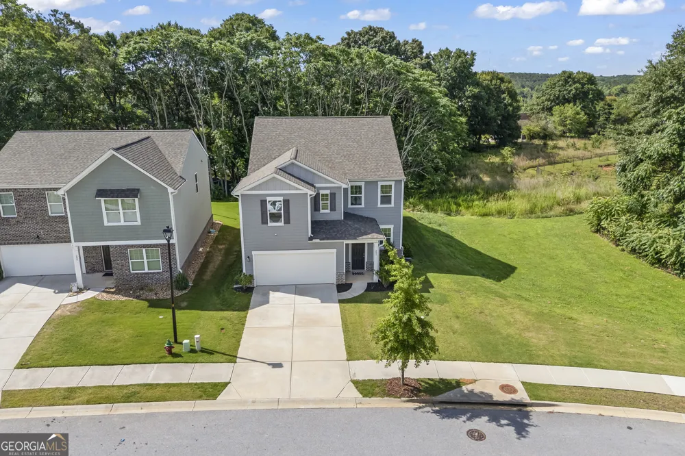 241 Knightsbridge LN Winder, GA 30680