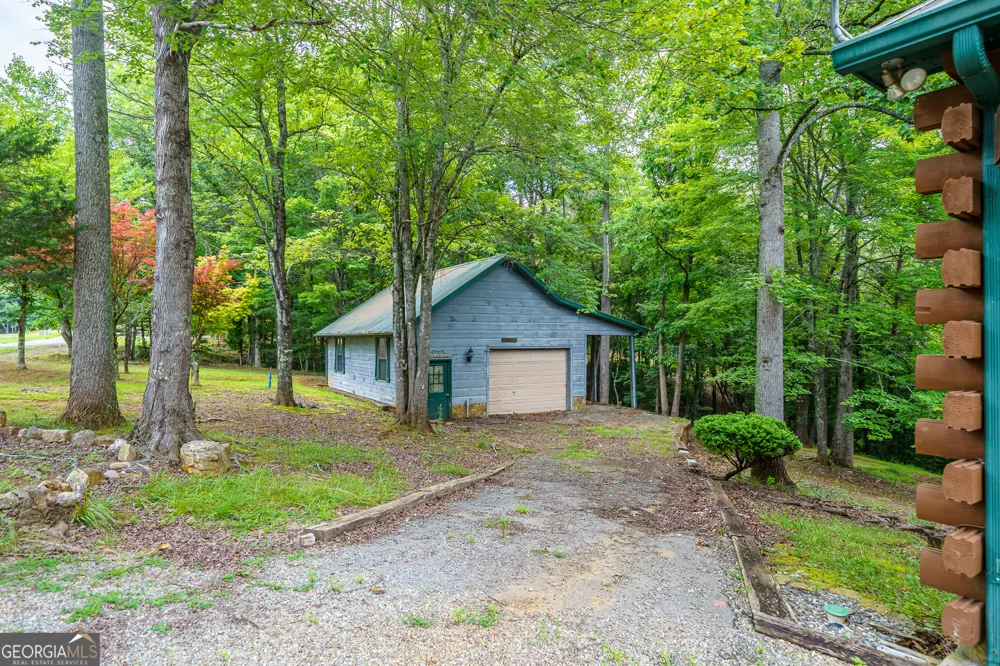 1347 Ivylog DR Blairsville, GA 30512