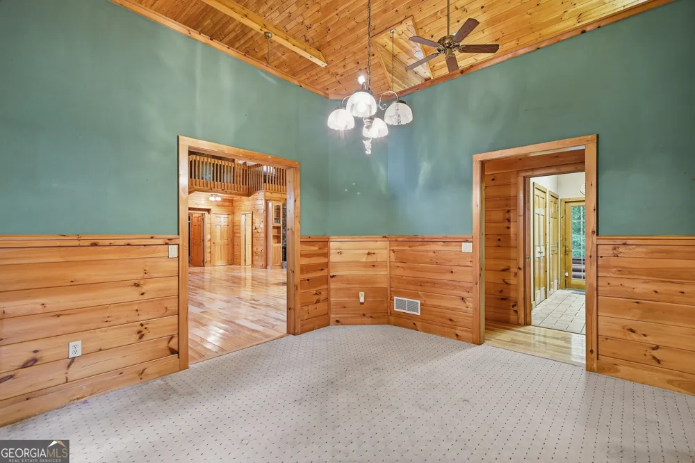 1347 Ivylog DR Blairsville, GA 30512