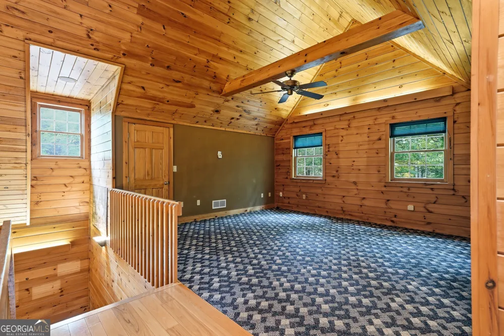 1347 Ivylog DR Blairsville, GA 30512