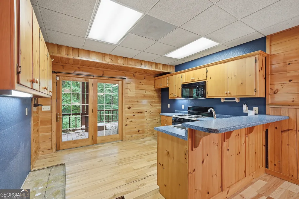 1347 Ivylog DR Blairsville, GA 30512