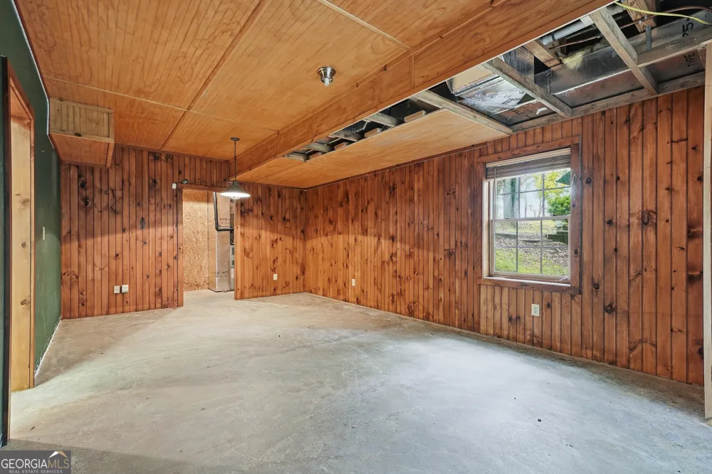 1347 Ivylog DR Blairsville, GA 30512