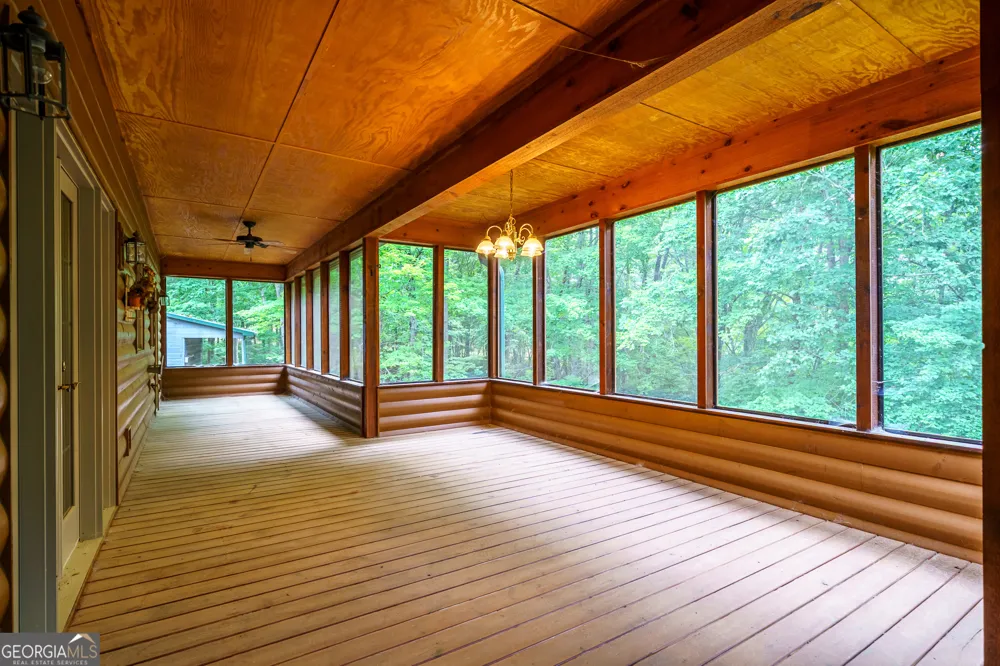 1347 Ivylog DR Blairsville, GA 30512