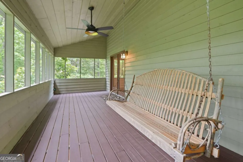 946 Laurel CIR Blue Ridge, GA 30513