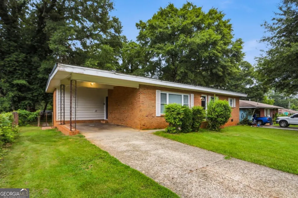 25 Larose CIR SE Marietta, GA 30060