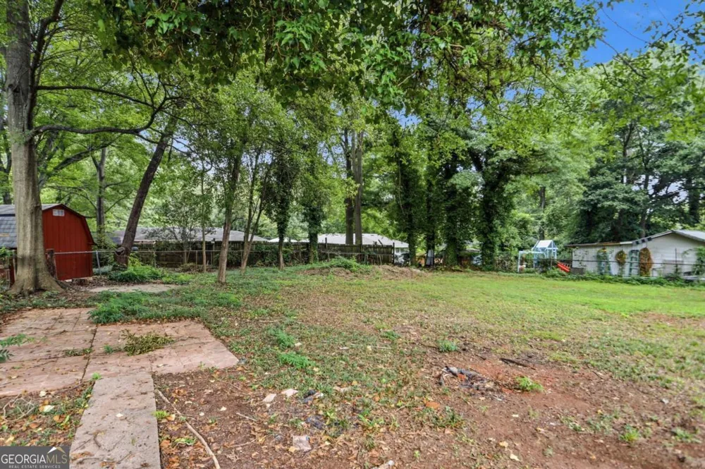 25 Larose CIR SE Marietta, GA 30060