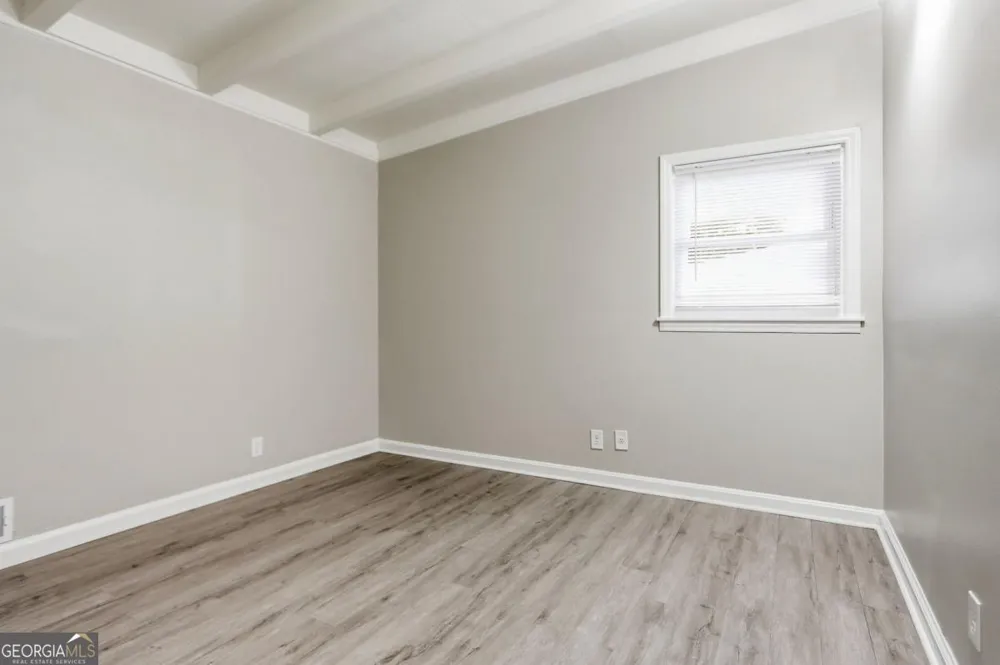 25 Larose CIR SE Marietta, GA 30060