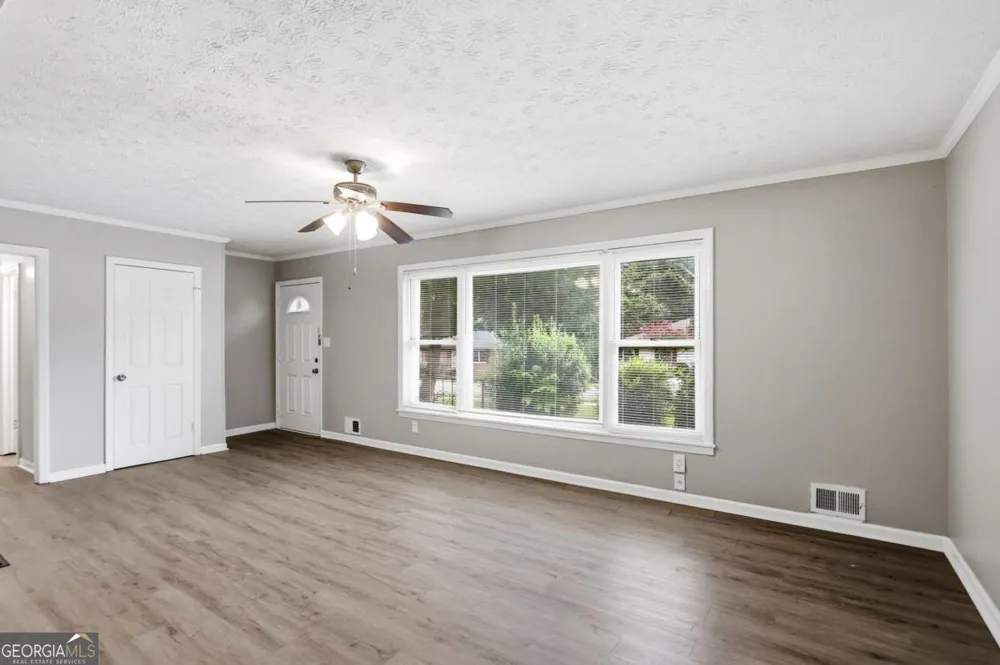 25 Larose CIR SE Marietta, GA 30060