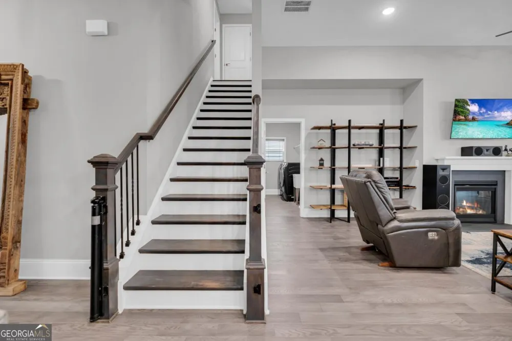542 Bray ST Woodstock, GA 30188