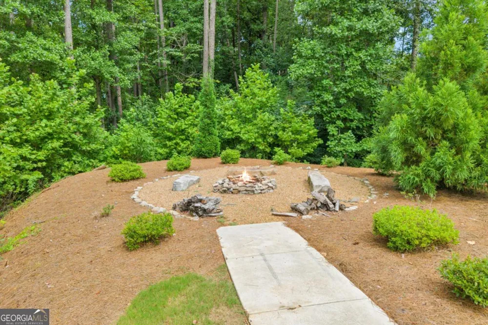 542 Bray ST Woodstock, GA 30188