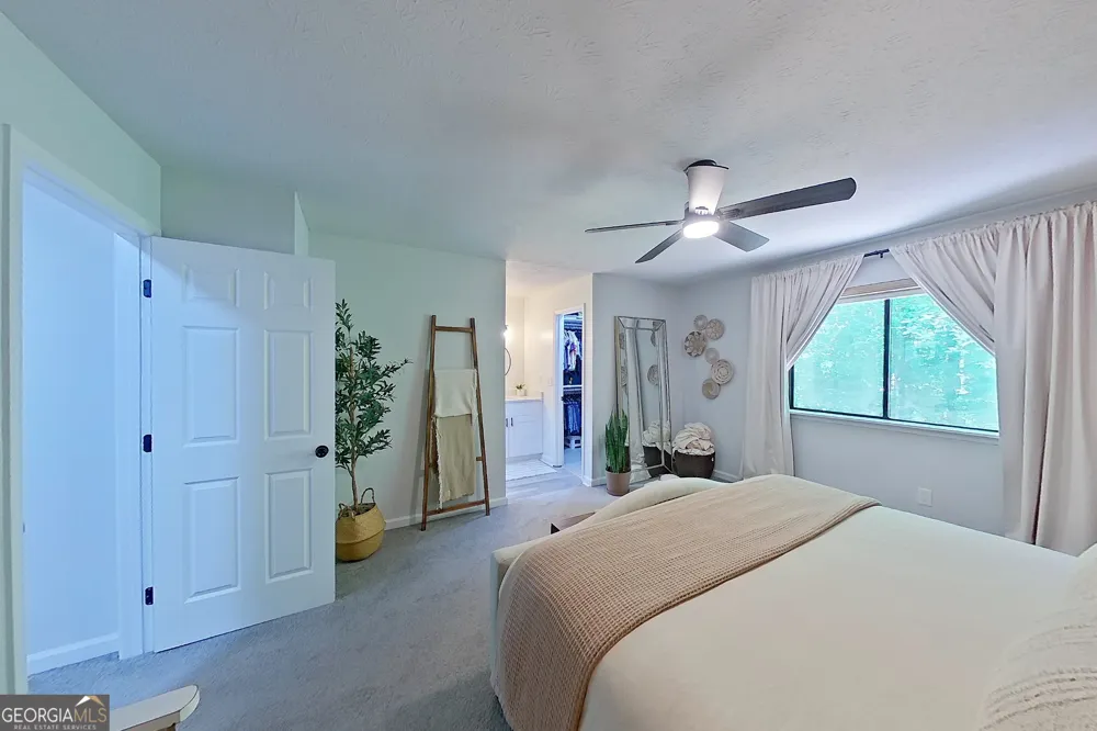 5438 Martins Crossing RD Stone Mountain, GA 30088