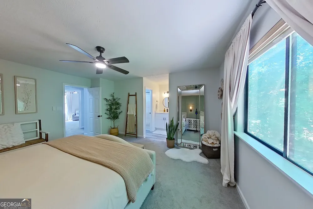 5438 Martins Crossing RD Stone Mountain, GA 30088