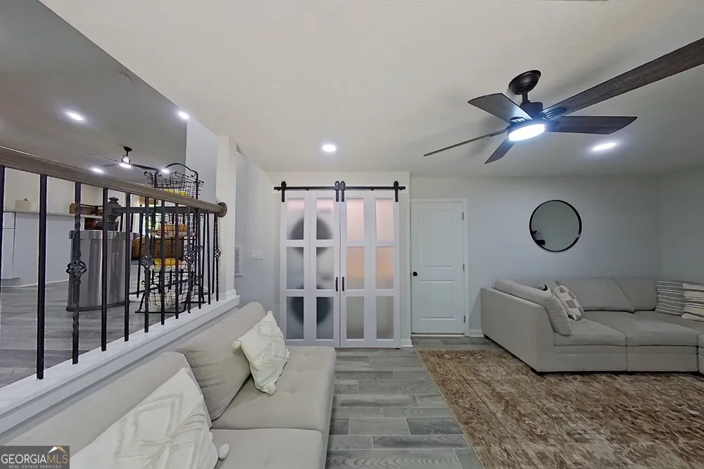 5438 Martins Crossing RD Stone Mountain, GA 30088