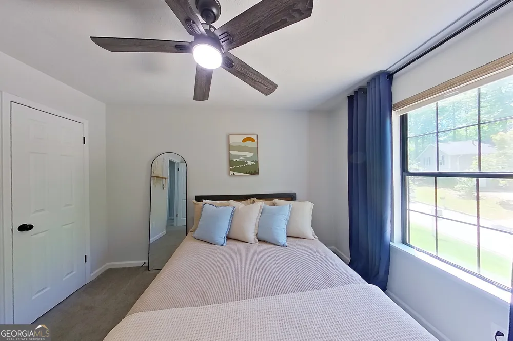 5438 Martins Crossing RD Stone Mountain, GA 30088