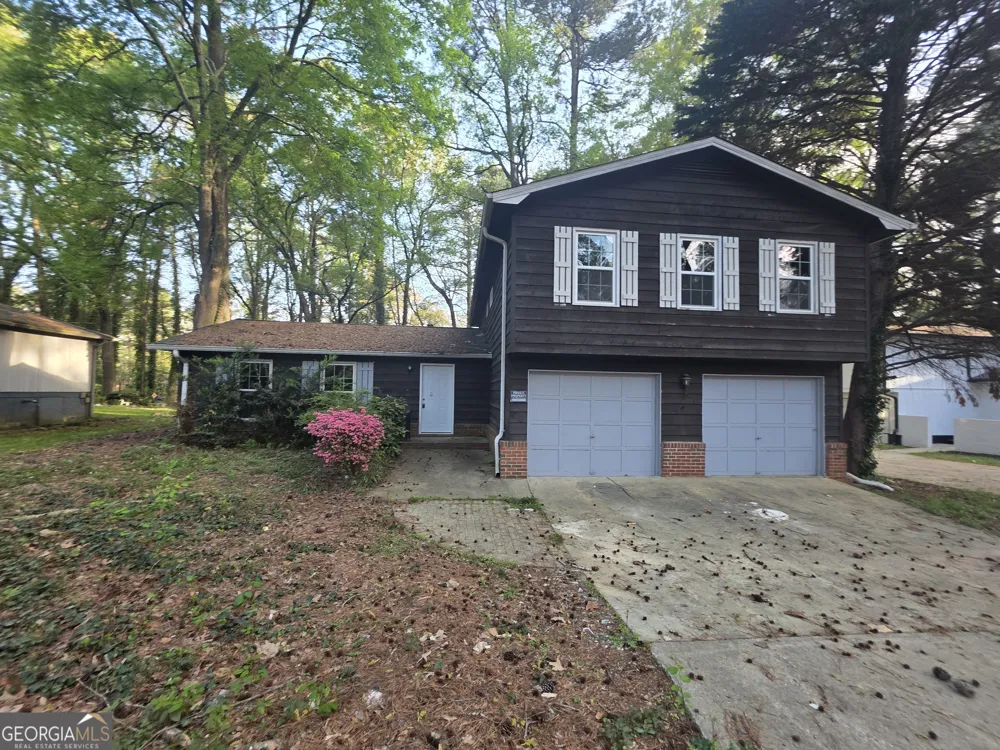 5382 Rockbridge RD Stone Mountain, GA 30088