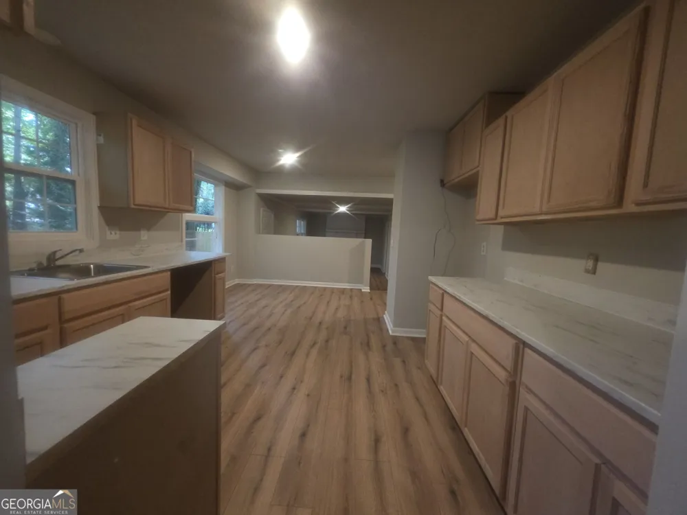 5382 Rockbridge RD Stone Mountain, GA 30088