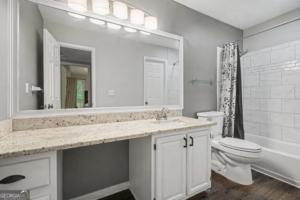 4004 Woodridge WAY Tucker, GA 30084