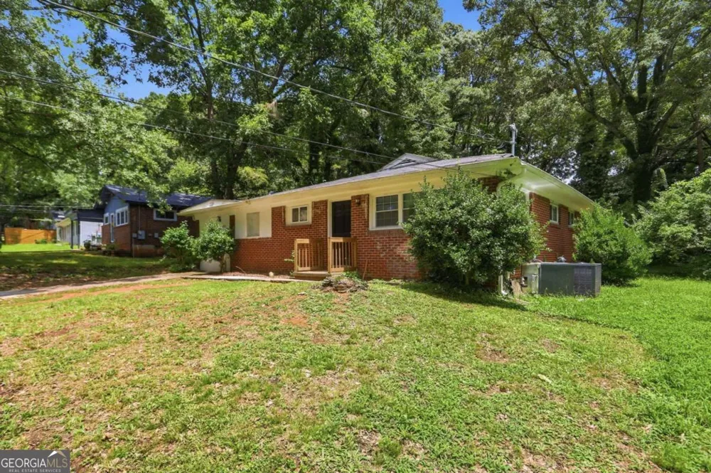 1836 Evans DR SW Atlanta, GA 30310