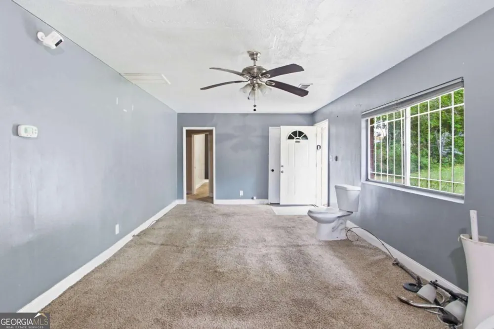 2079 Woodberry AVE Atlanta, GA 30344