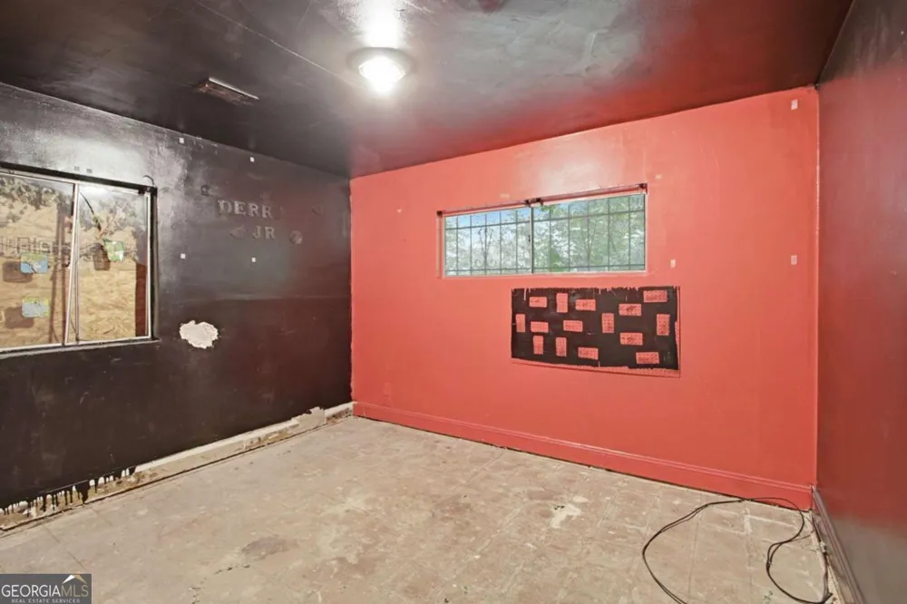 2079 Woodberry AVE Atlanta, GA 30344