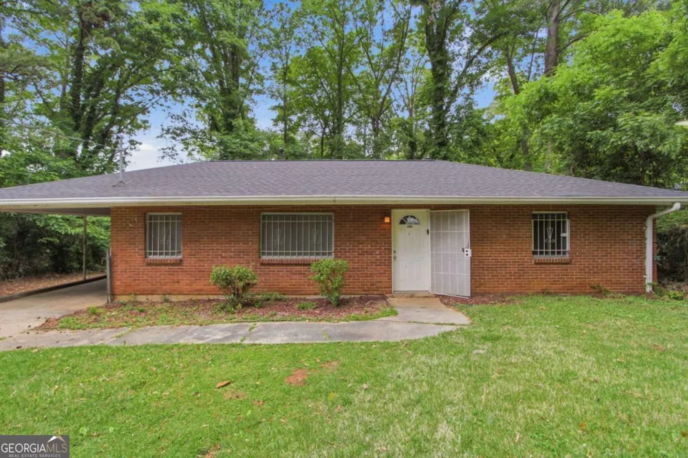 2079 Woodberry AVE Atlanta, GA 30344