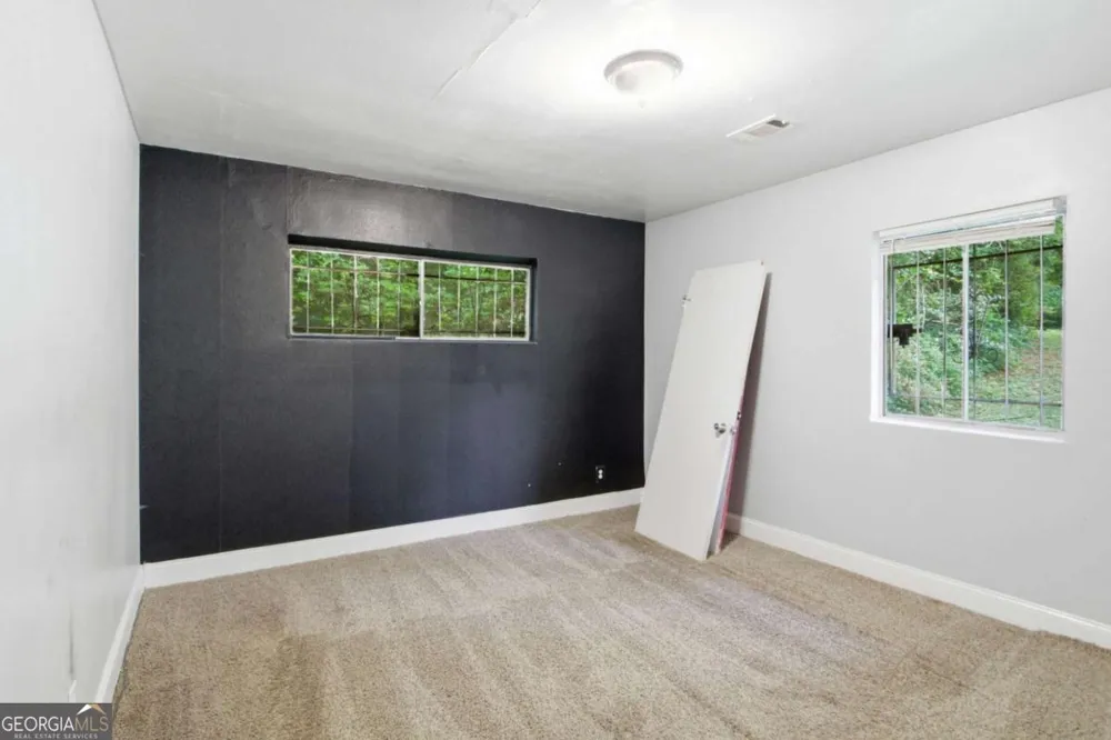 2079 Woodberry AVE Atlanta, GA 30344