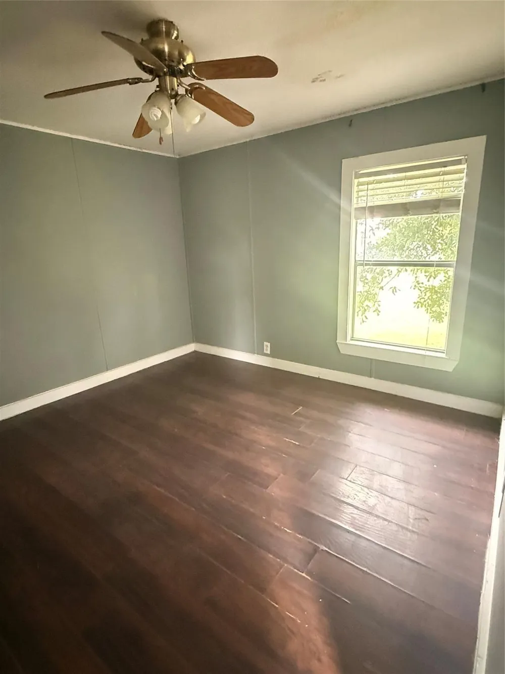 747 Road 5210 Cleveland, TX 77327