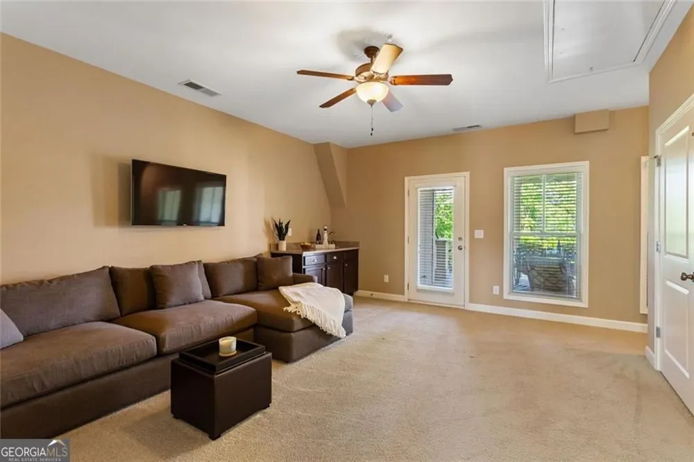 4087 Thorndale LN Smyrna, GA 30080