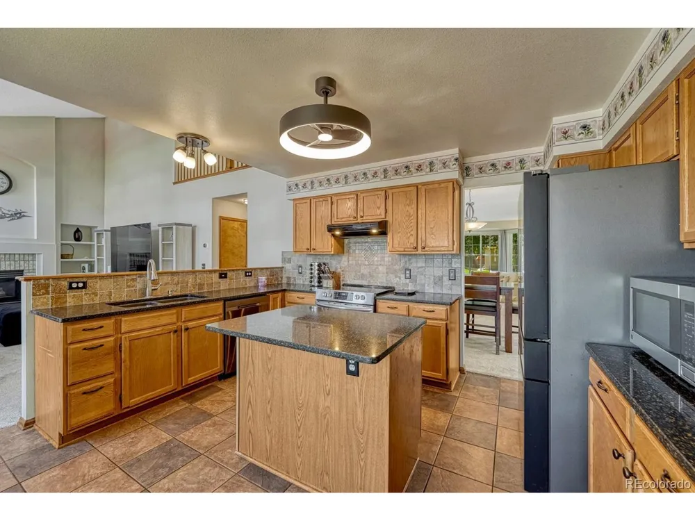 749 Redwood Court Highlands Ranch, CO 80126