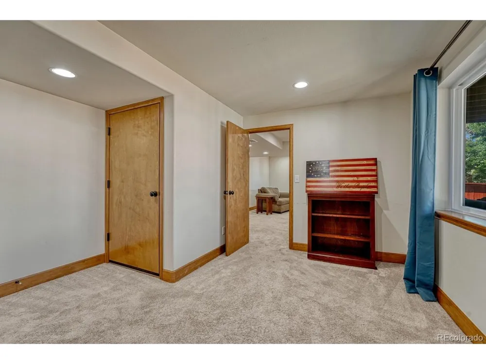749 Redwood Court Highlands Ranch, CO 80126