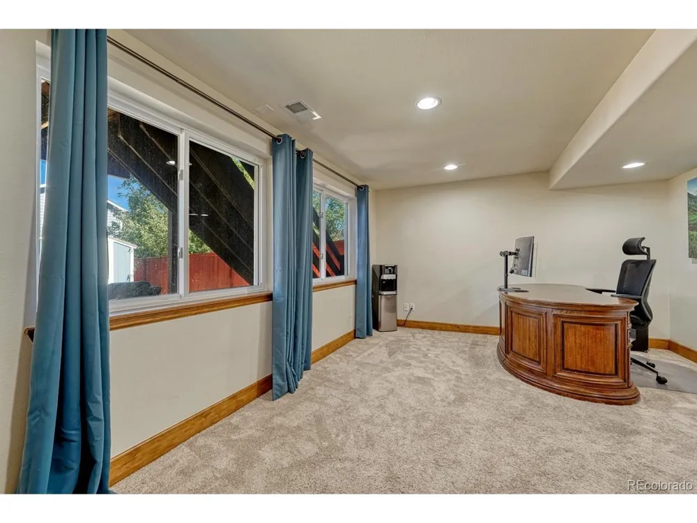 749 Redwood Court Highlands Ranch, CO 80126