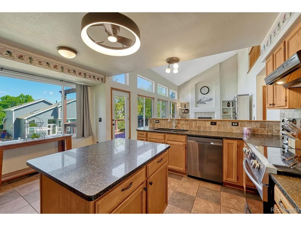 749 Redwood Court Highlands Ranch, CO 80126