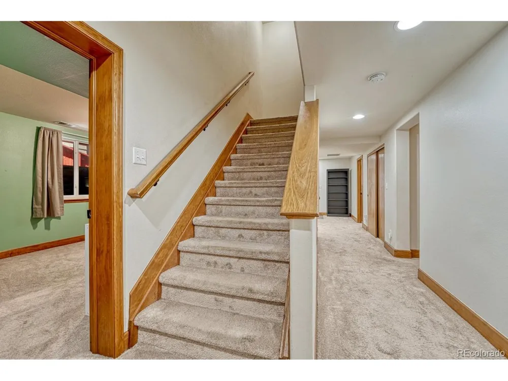 749 Redwood Court Highlands Ranch, CO 80126