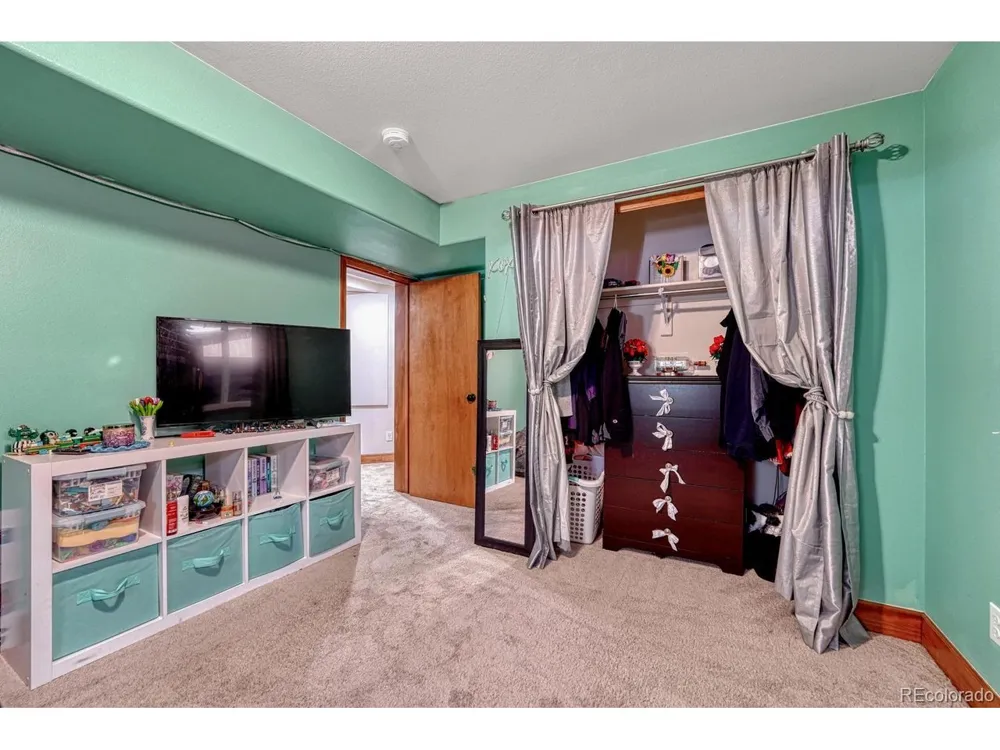 749 Redwood Court Highlands Ranch, CO 80126