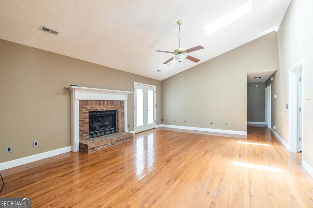 215 Valley Brook TRL Jonesboro, GA 30238