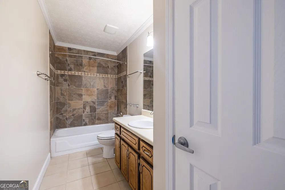 215 Valley Brook TRL Jonesboro, GA 30238