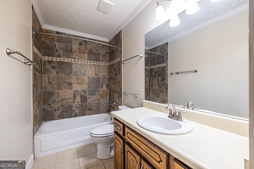 215 Valley Brook TRL Jonesboro, GA 30238