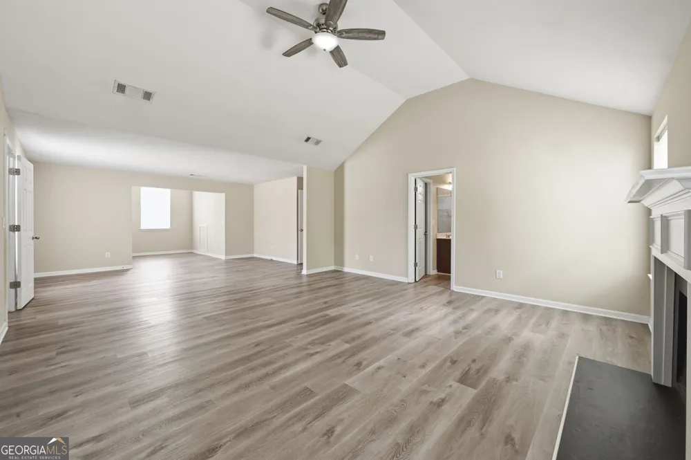 4316 Defoors Farm TRL Powder Springs, GA 30127